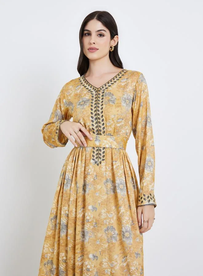 أميرة جلابية مطرزة بطبعة زهور